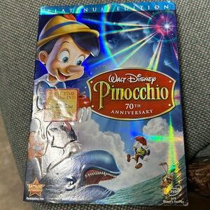 Walt Disney Pinocchio!! Platinum edition 
 , like brand new , tested!